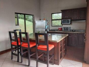 Venta de hermosa casa en ciudad colon 25-1330 en Colón, Mora, San José — 188 000 000 ₡ - Foto 5 de 7