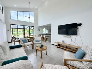 Modern Home for Rent with Private Pool – Loma Verde Gated Community en Tamarindo, Santa Cruz, Guanacaste — $2,500 - Foto 4 de 36