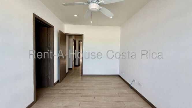 Alquiler de Casa – Condominio Escazú Urbano 26 1474  in San Antonio, Escazú, San José — ₡ 850 000