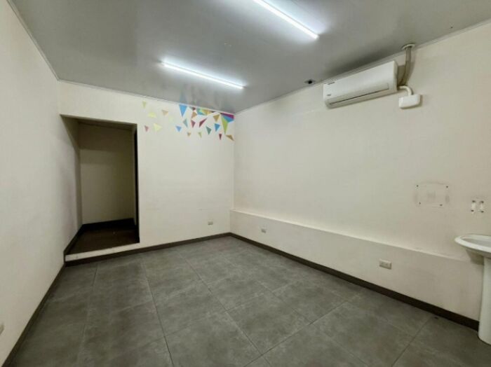 Alquiler de Local Comercial en Alajuela / Mls. 26-132 OFC JB en San Rafael, Alajuela — $1,400