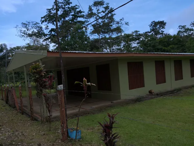Quinta con Piscina y Rancho La Virgen Sarapiqui en La Virgen, Sarapiquí, Heredia — ₡ 100 000 000 - Foto 3 de 22
