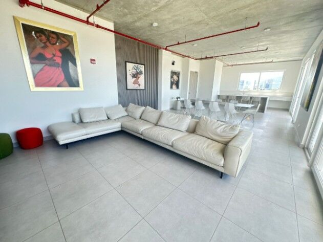 VENDO APARTAMENTO MODERNO EN LA URUCA-SAN JOSÉ. en Uruca, San José — $165,000
