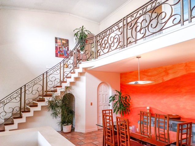 Venta o Alquiler Casa en Exclusivo Condominio de Pozos de Santa Ana en Pozos, Santa Ana, San José — $600,000 - Foto 2 de 89
