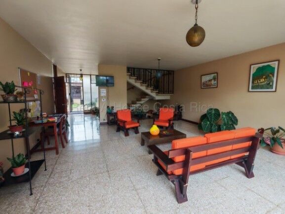 MLS-26-2170 KQ VENTA CASA ALAJUELA CENTRO CONTACTENOS AL # 88987222 en Alajuela — ₡ 230 000 000