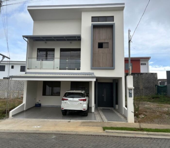 Venta de Magnifica Casa a Estrenar en La Unión, Cartago / Mls. 25-1090 OFC JB en Concepción, La Unión, Cartago — $301,000