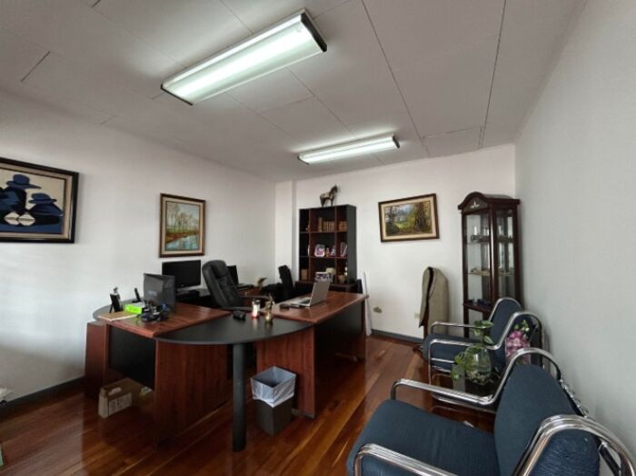 EDIFICIO EN VENTA EN SAN JOSÈ en Catedral, San José — ₡ 340 000 000