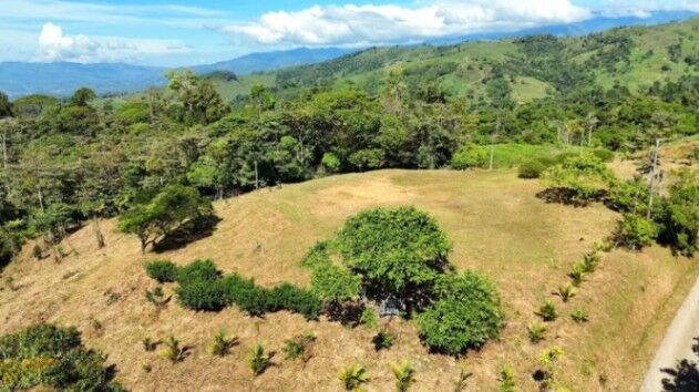 HERMOSO TERRENO EN VENTA EN VISTAS DEL CHIRRIPÓ, PÉREZ ZELEDÓN  in San Isidro De El General, Pérez Zeledón, San José — $160,000