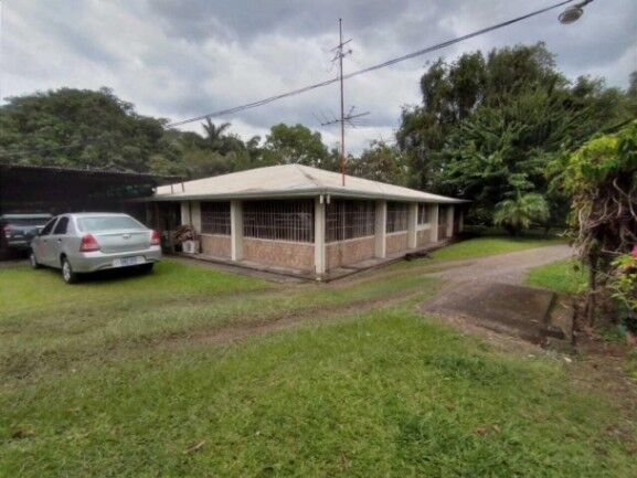 Se vende lote plano de 4,717m2 en Coyol de Alajuela 23-410 en Garita, Alajuela — $896,230