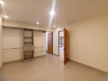  ALQUILER O VENTA CASA EN HEREDIA SAN RAFAEL RESIDENCIAL EL CASTILLO TEL: 8325 9589 en Ángeles, San Rafael, Heredia — $1,900 - Foto 5 de 12