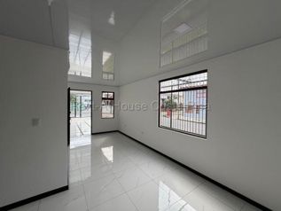 Venta de Casa Esquinera a Estrenar en Tibás #27-227 GS en San Juan, Tibás, San José — $176,000 - Foto 3 de 9