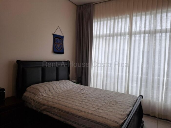 Venta | Casa de 2 habitaciones en Sabanilla #27-129 GS in Sabanilla, Montes De Oca, San José — $197,369