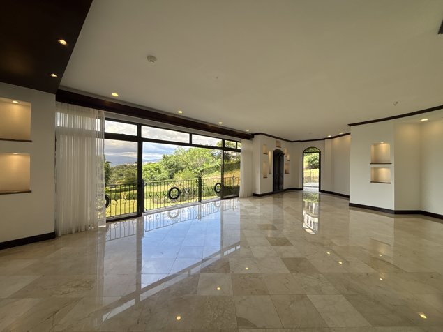 VENTA Y ALQUILER, APARTAMENTO, 3 HB, 3.5 BAÑOS, VILLA VENTO, ESCAZÚ in San Rafael, Escazú, San José — $4,310 - Photo 2 of 21
