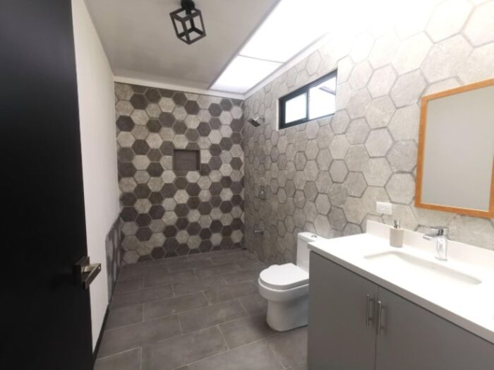 CASA EN VENTA, SAN RAFAEL DE HEREDIA, Cod#24-819 in Santiago, San Rafael, Heredia — ₡ 75 000 000