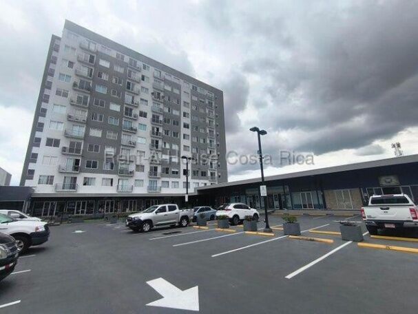 Venta de Apartamento en Ulloa-Heredia. RAH 27-36 PISO 8 en Ulloa, Heredia — $115,000