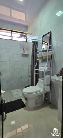 Linda casa en venta en B. Sinaí Pérez Zeledón  in San Isidro De El General, Pérez Zeledón, San José — ₡ 48 000 000