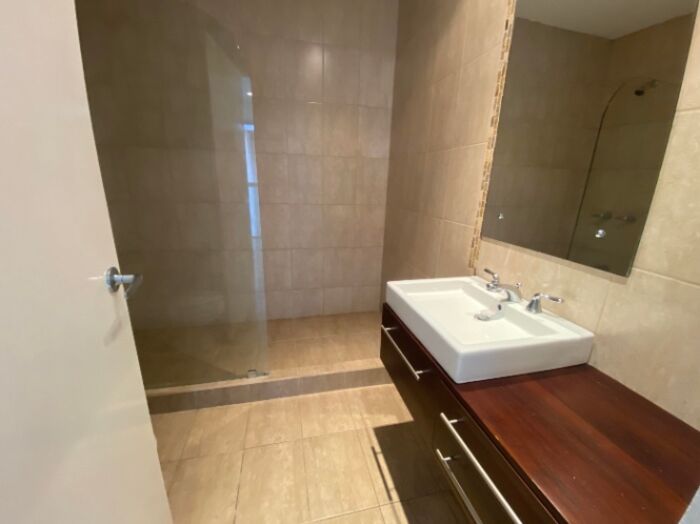 Venta Condominio Escazu Jaboncillos 25-560 en Escazú, San José — $1,000,000