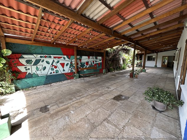 Local Comercial en Santa Ana en Santa Ana, San José — ₡ 1 200 000 - Foto 2 de 16