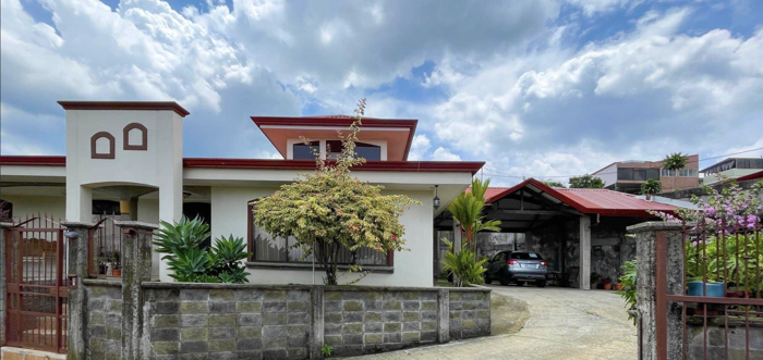House for Sale in Cajón de Grecia, Costa Rica en Bolívar, Grecia, Alajuela — ₡ 190 000 000