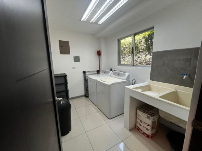 Venta de Casa en Mora-Colón, San José. RAH 26-141 en Colón, Mora, San José — $3,500,000