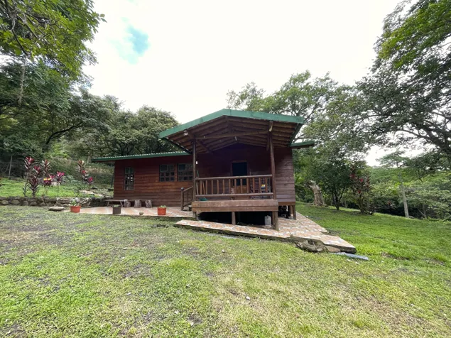 Casa en venta Turrucares tipo quinta in Turrúcares, Alajuela — $199,500