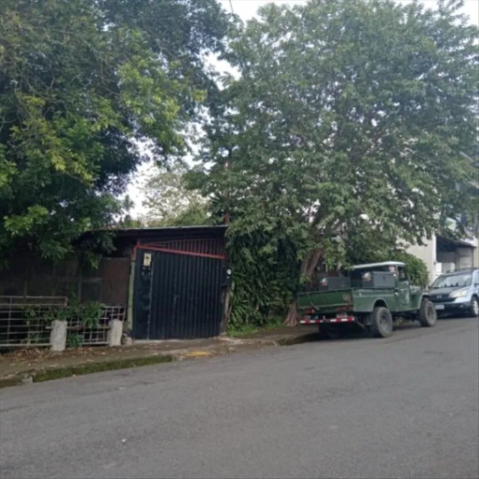 SE VENDEN BELLA CASA Y 2 APARTAMENTOS EN PALMARES, ALAJUELA.  in Palmares, Alajuela — ₡ 40 000 000