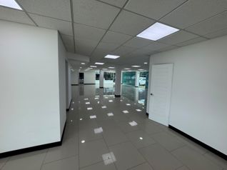 Se Vende o Se Alquila Local Momentum Lindora Sta Ana. Cod RA 1559 en Pozos, Santa Ana, San José — $8,760 - Foto 4 de 18