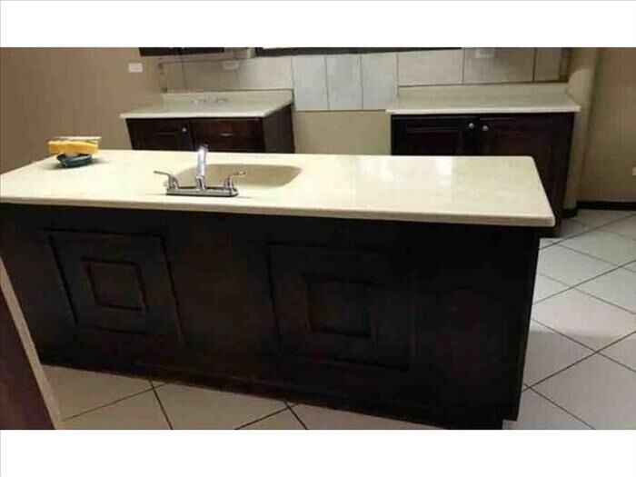 VENTA EDIFICIO DE 5 APARTAMENTOS, HEREDIA, CARIARI, LOS ARCOS en Heredia — $650,000
