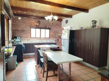 Venta de Quinta en Los Ángeles de San Rafael de Heredia. RAH 26-2248 en Ángeles, San Rafael, Heredia — $1,500,000 - Foto 4 de 10