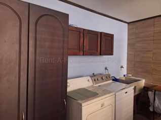 House for Sale in Mata de Plátano, Guadalupe, with Terrace and 2 Parking Spaces #27-482 GS in Mata de Plátano, Goicoechea, San José — $194,000 - Photo 5 of 11