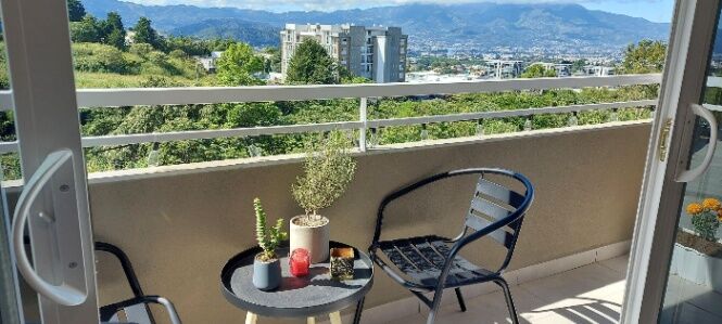 Venta de apartamento con 2 parqueos  en Condominio Montealto Granadilla in Granadilla, Curridabat, San José — $199,000
