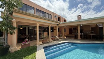 Venta Casa del Sol, Trejos Montealegre