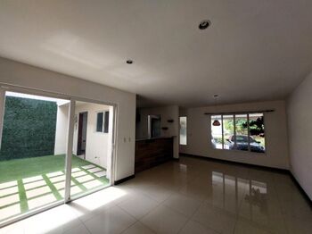 Venta de Casa en San Antonio de Escazú / Mls. 25-1896 OFC JB en San Antonio, Escazú, San José — $220,000 - Foto 5 de 20