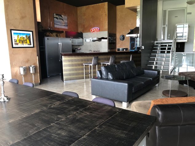 Luxury Mansion . Impressive views & Rental Income en Escazú, San José — $1,450,000 - Foto 3 de 41