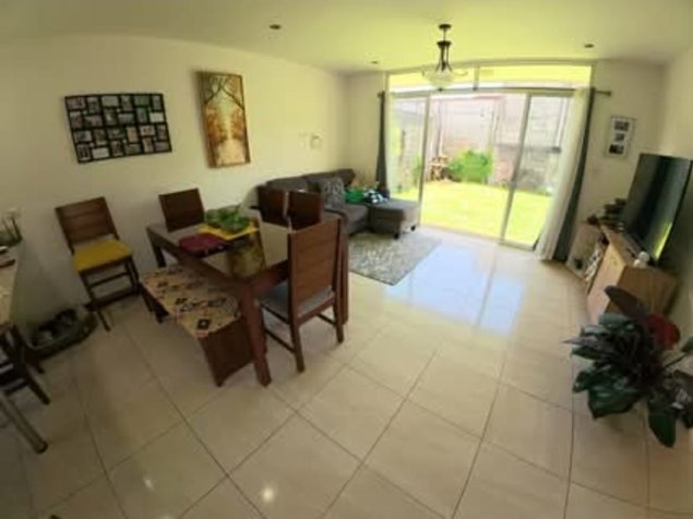 Venta Casa, Condominio Vivendis, Moravia, San Jose en San Vicente, Moravia, San José — ₡ 100 000 000 - Foto 2 de 10