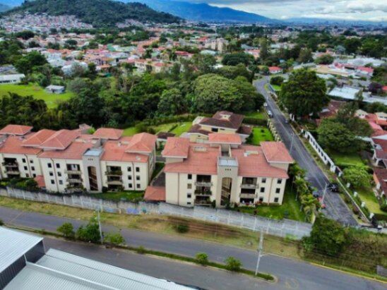 Alquiler de Apartamento Amueblado en Sánchez de Curridabat. in Sánchez, Curridabat, San José — $2,000