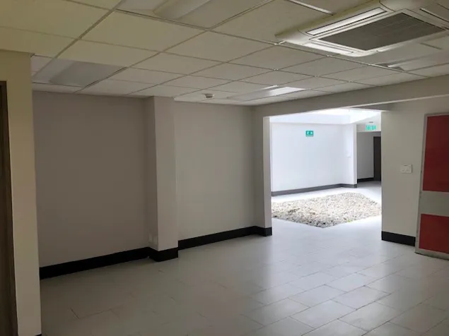 ALQUILER DE OFICINAS, SAN JOSE, URUCA, CENTRO EJECUTIVO LA VIRGEN en Uruca, San José — $7,848 - Foto 3 de 12