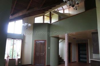 SE ALQUILA HERMOSA CASA EN PLATANARES DE MORAVIA en San Jerónimo, Moravia, San José — $1,300 - Foto 5 de 19