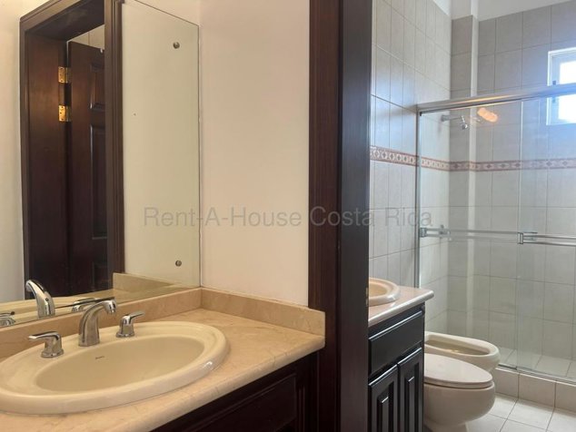 Venta de Casa en Pozos de Santa Ana. RAH 26-1558 en Pozos, Santa Ana, San José — $695,000