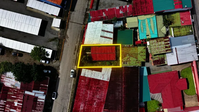 Propiedad en Venta en el Centro de Pérez Zeledón | Potencial Comercial y Residencial en El General, Pérez Zeledón, San José — ₡ 99 000 000 - Foto 3 de 31