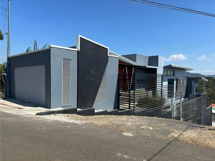 VENTA DE CASA, ALAJUELA, SAN RAMON, CONCEPCION en Concepción, San Ramón, Alajuela — ₡ 150 000 000