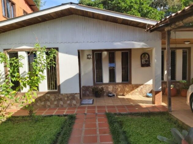 BELLÍSIMA CASA EN ZARAGOZA DE PALMARES, ALAJUELA.  en Zaragoza, Palmares, Alajuela — ₡ 55 000 000