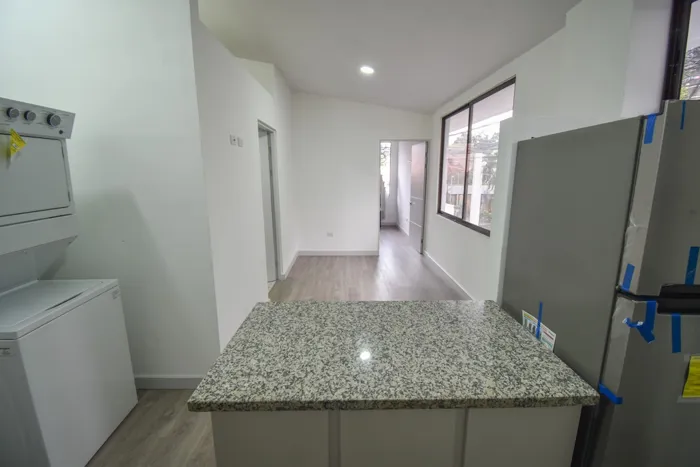1-Bedroom Apartment with Línea Blanca (White Goods) in Barrio Escalante in Carmen, San José — $115,900