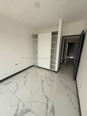 Alquiler de Apartamento para ESTRENAR en Ulloa-Heredia. RAH 27-637 in Ulloa, Heredia — ₡ 550 000 - Photo 2 of 10