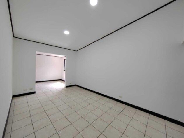 Venta de Casa en La Unión-Tres Ríos. RAH 26-1428 PRECIO REBAJADO en Tres Ríos, La Unión, Cartago — $220,000