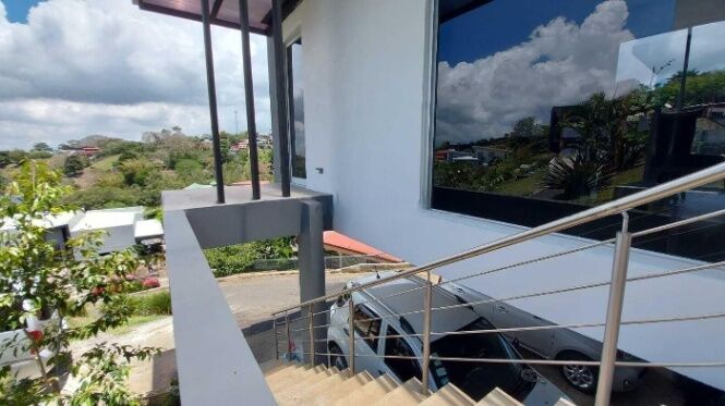 Venta de Moderna Casa en San Jerónimo, Moravia / OFC Mls. 25-1348 en San Jerónimo, Moravia, San José — $265,000
