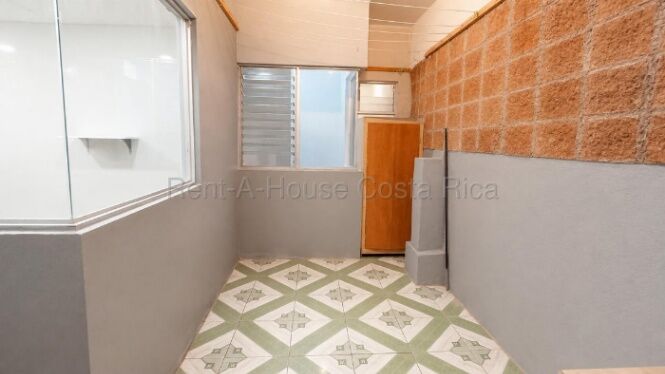 Venta de Casa en Agua Caliente, Cartago. en Aguacaliente, Cartago — ₡ 51 000 000