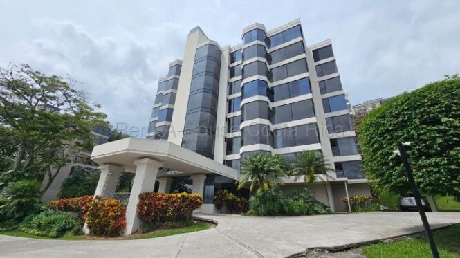 Se vende apartamento en San Rafael Escazú 26-2111 en San Rafael, Escazú, San José — $290,000