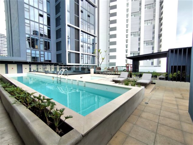 Alquiler de apartamento penthouse en Rohrmoser - Torre Elysian en Pavas, San José — $4,500
