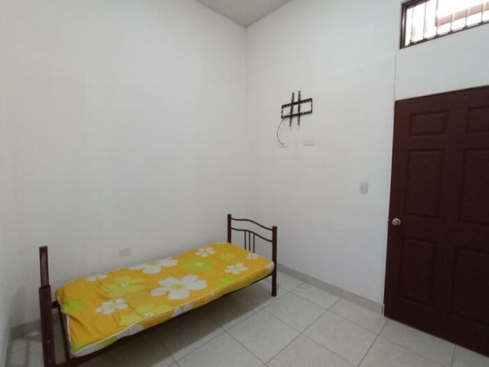Venta de 3 Apartamentos en Desamparados, San José. RAH 24-1573 en San Rafael Abajo, Desamparados, San José — ₡ 93 000 000