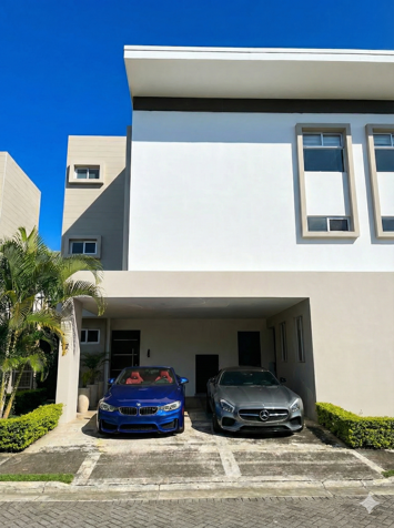 Bosques de Carao in Pozos, Santa Ana, San José — $400,000